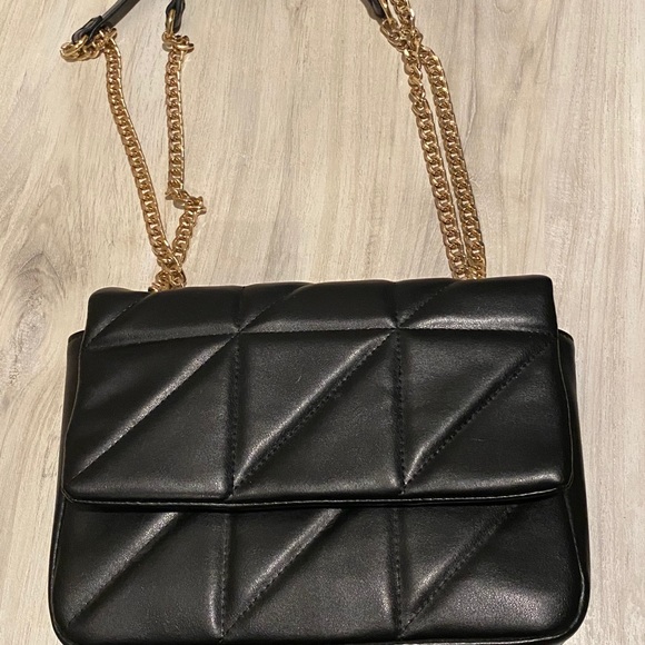 Forever 21 Handbags - Forever 21 Black Leather Bag